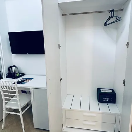Отель Park Imperatore Adriano 4*