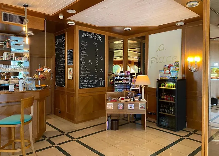 英佩拉托尔阿德里亚诺公园酒店 酒店